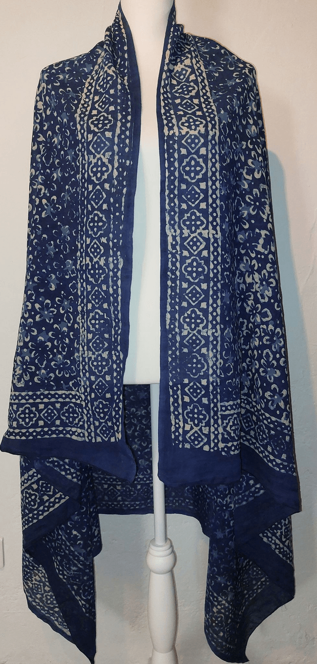 Paréo de plage en coton voile indien imprimé à la main – Motif floral bleu et blanc - Teinture naturelle indigo – Étole & châle bohème   