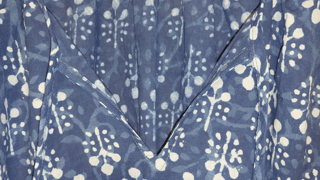 Top femme en coton - Manches bouffantes - Teinture naturelle indigo - Imprimé à la main