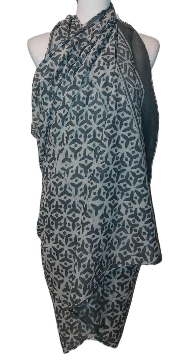 Châle en coton vert – Teinture naturelle et impression artisanale – Accessoire éthique slow fashion - Paréo, écharpe légère, dupatta 