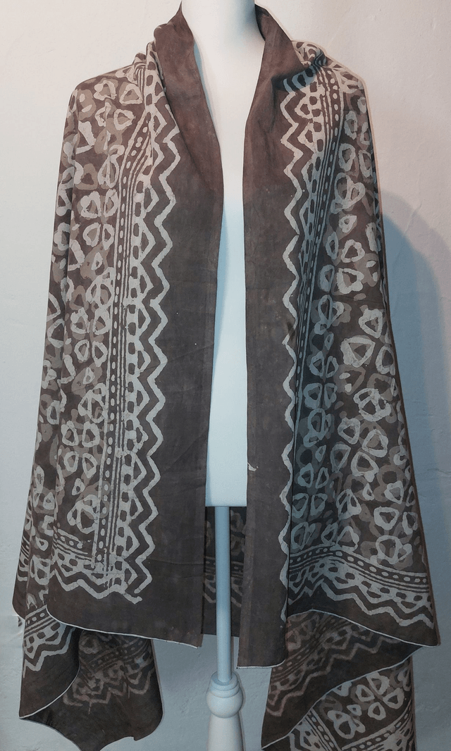 Paréo de plage en coton indien imprimé à la main – Motif floral - Teinture naturelle beige et taupe – Étole & châle bohème  - Slow fashion 
