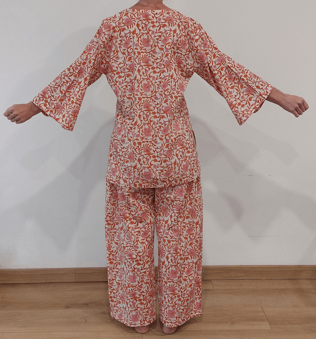 Pyjama  femme en coton léger – imprimé floral orange et rose -  fait main – ensemble été confortable – cadeau artisanal