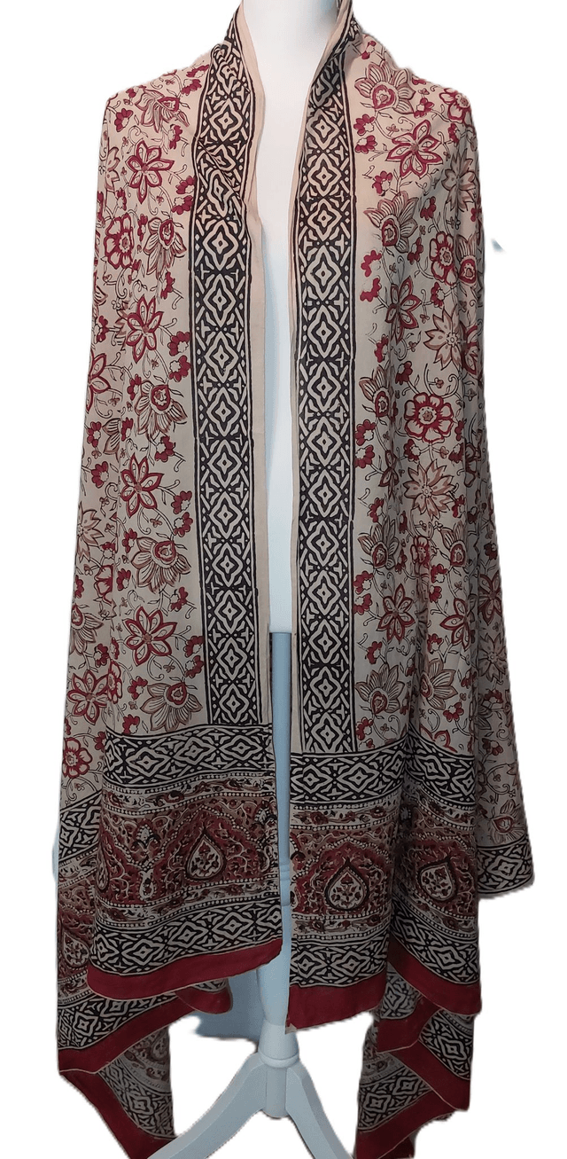 Grand châle - Coton voile - Teintures naturelles et impression artisanale - Motif floral beige, rouge, noir - Slow fashion - Femme éthique