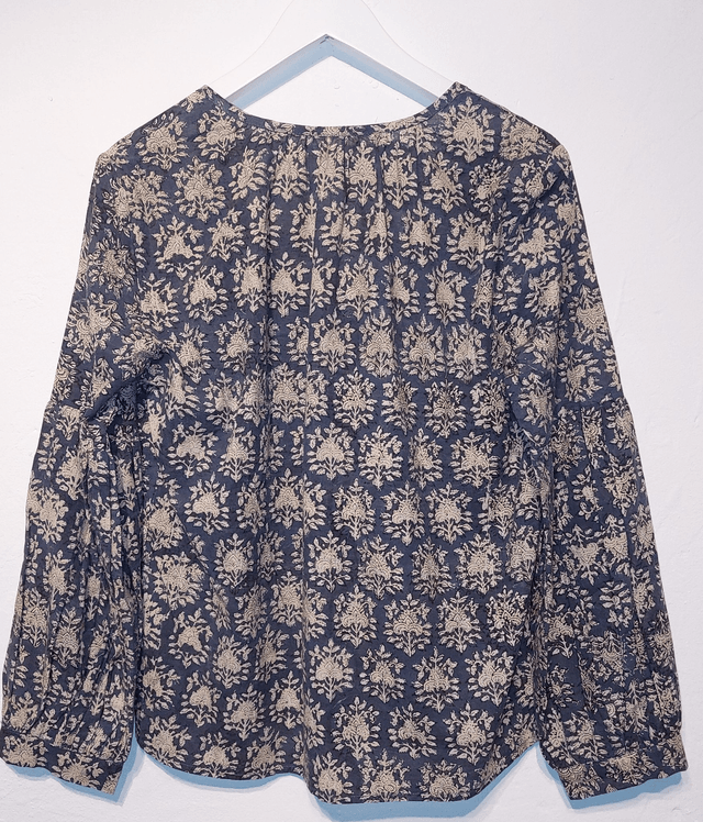 Top femme - Coton imprimé à la main - Manches bouffantes - Petits pompons - Motif floral bleu 
