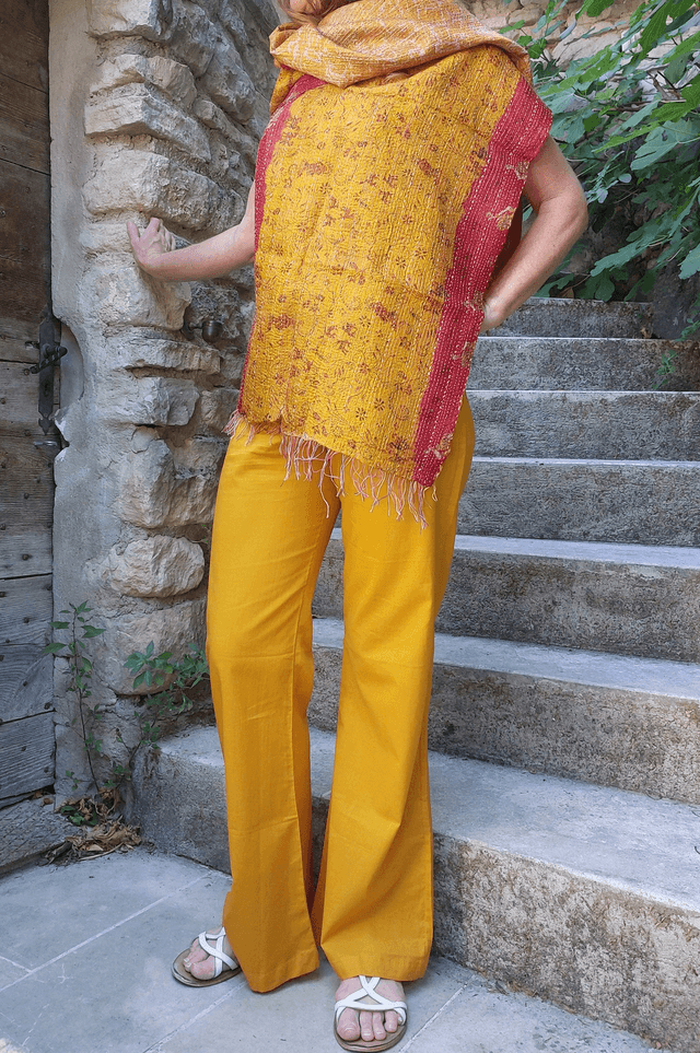 Pantalon d’été en coton léger – Taille haute, zip & ceinture, légèrement évasé, coupe ajustée - Jaune