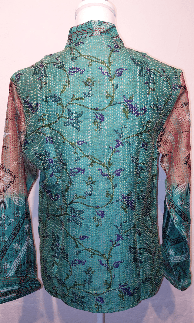 Veste femme reversible sari recyclé et Kantha, unique, confectionnée à la main dans les villages indiens, bleu, vert, turquoise