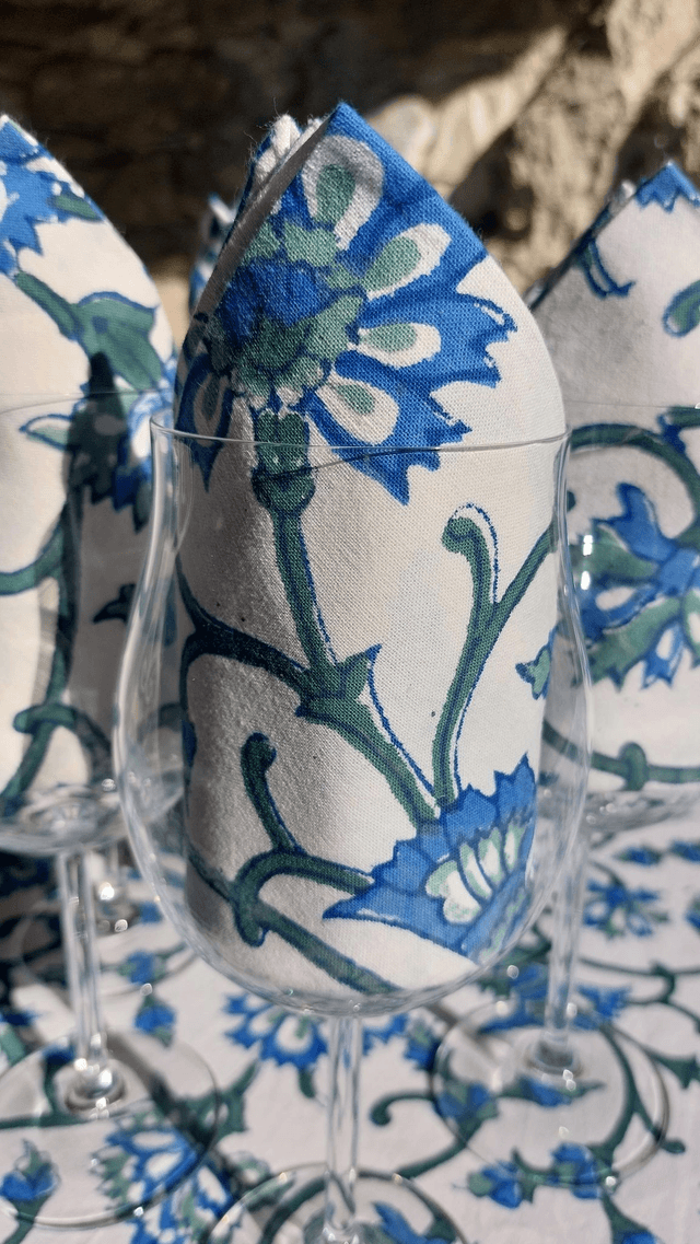 Grande nappe rectangulaire et 6 serviettes imprimées à la main, coton de grande qualité, motif floral vert et bleu