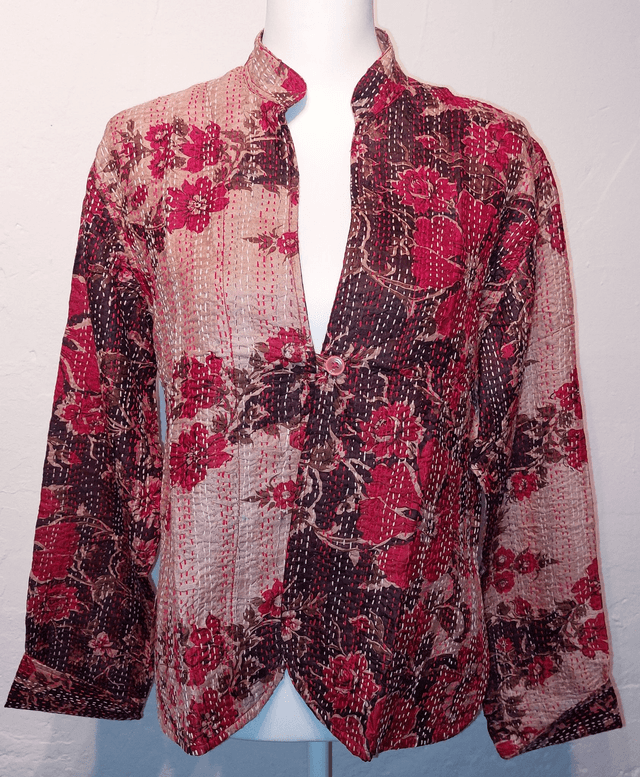 Veste femme réversible sari recyclé et Kantha, unique, confectionnée à la main dans les villages indiens, rose, rouge, marron
