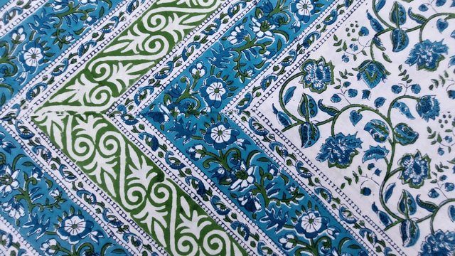 Grande nappe rectangulaire imprimée à la main, coton, motif floral vert et turquoise bleu