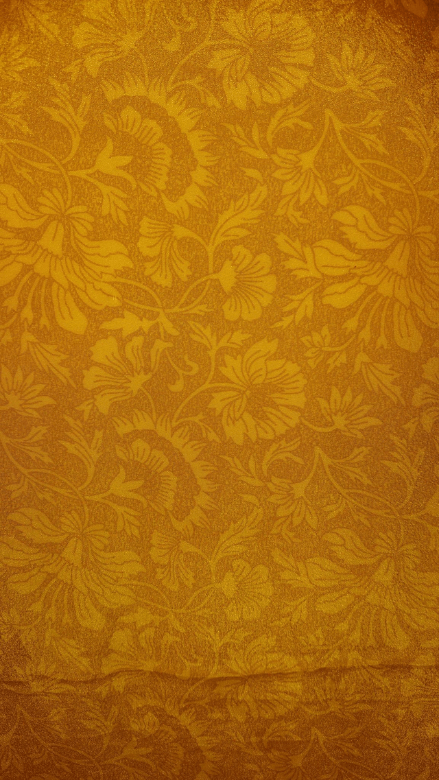 Gilet kimono femme sari vintage recyclé, unique, confectionnée à la main dans les villages indiens, jaune d'or, rouge, bleu