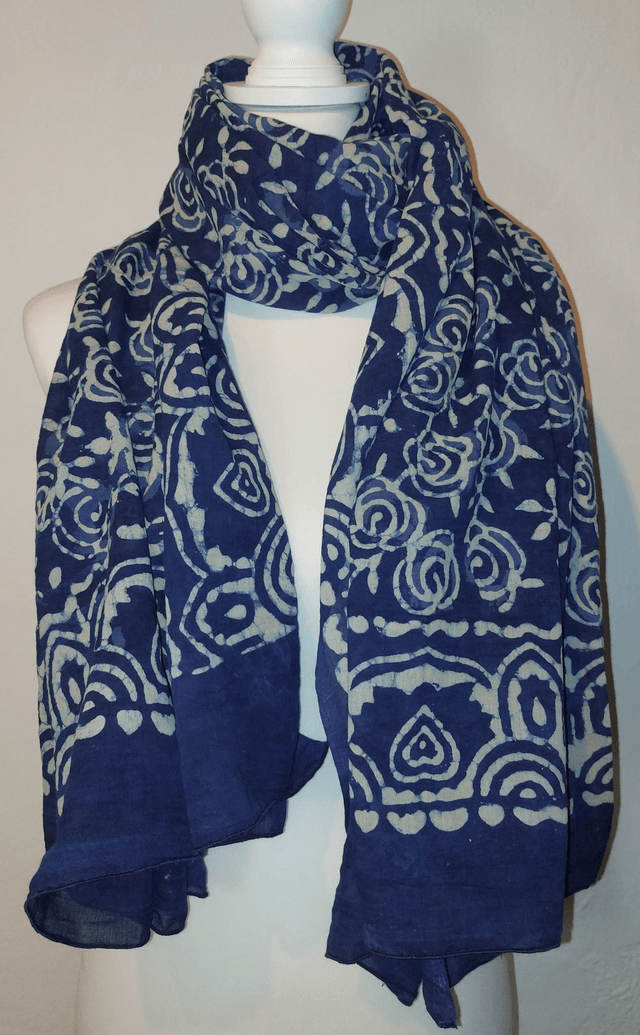 Paréo de plage en coton voile indien imprimé à la main – Motif roses - Bleu et blanc - Teinture naturelle indigo – Étole & châle bohème  