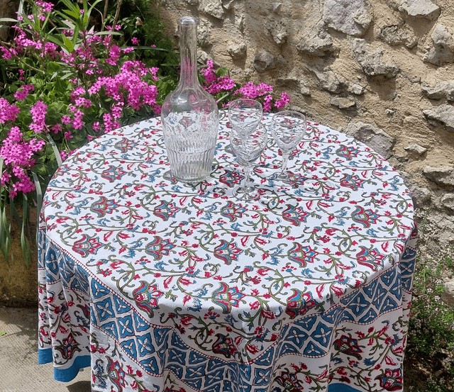 Nappe carrée 150cm impression florale à la main, rouge, bleu, vert,coton