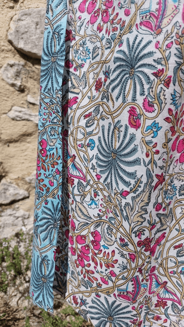 Robe kimono longue en coton, peignoir, robe de chambre, motif floral et papillons blanc, bleu, rose, L.120cm   