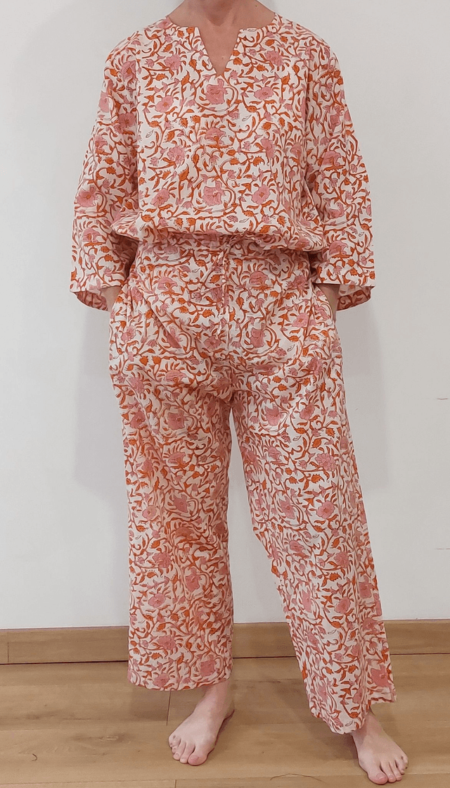 Pyjama  femme en coton léger – imprimé floral orange et rose -  fait main – ensemble été confortable – cadeau artisanal