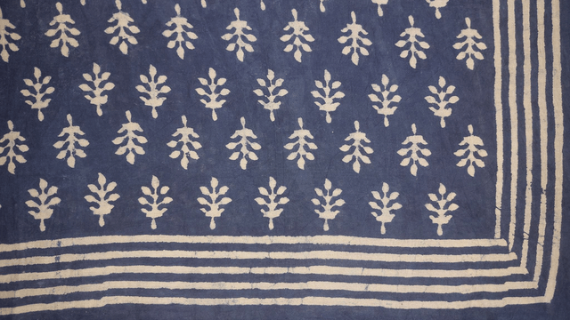 Paréo de plage en coton voile indien imprimé à la main – Motif artisanal - Bleu et blanc - Teinture naturelle indigo – Étole & châle bohème 