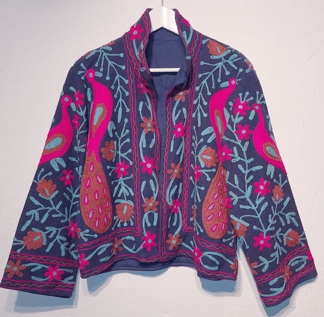 Veste bleue brodée Suzani, paon, coton TNT, faite main