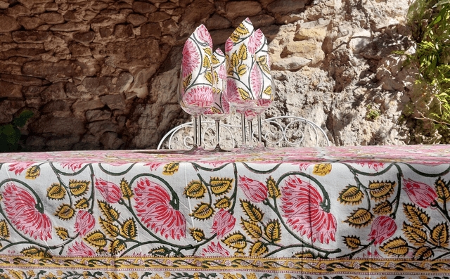 Grande nappe rectangulaire et 6 serviettes imprimées à la main, coton de grande qualité, motif floral rose, jaune et vert 